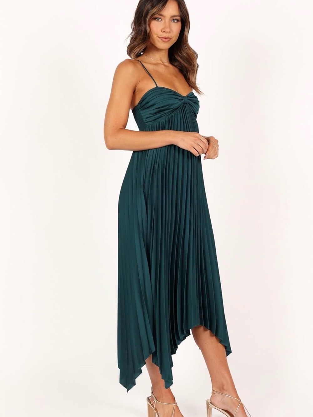 NWT Petal & Pup Vikki Emerald Green Pleated High-Low Slip Dress Size 8 - Picture 1 of 16